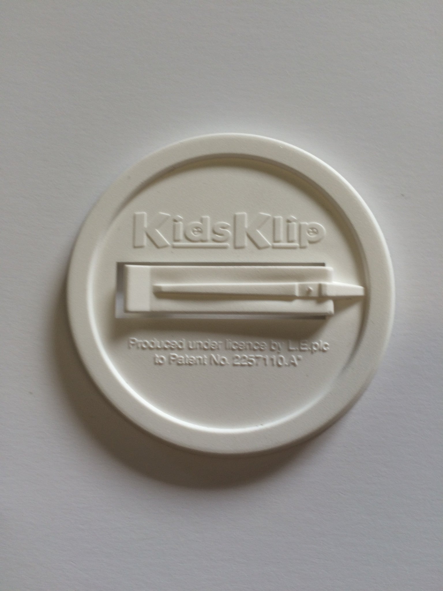 55mm Badge KidsKlip backs - Spares